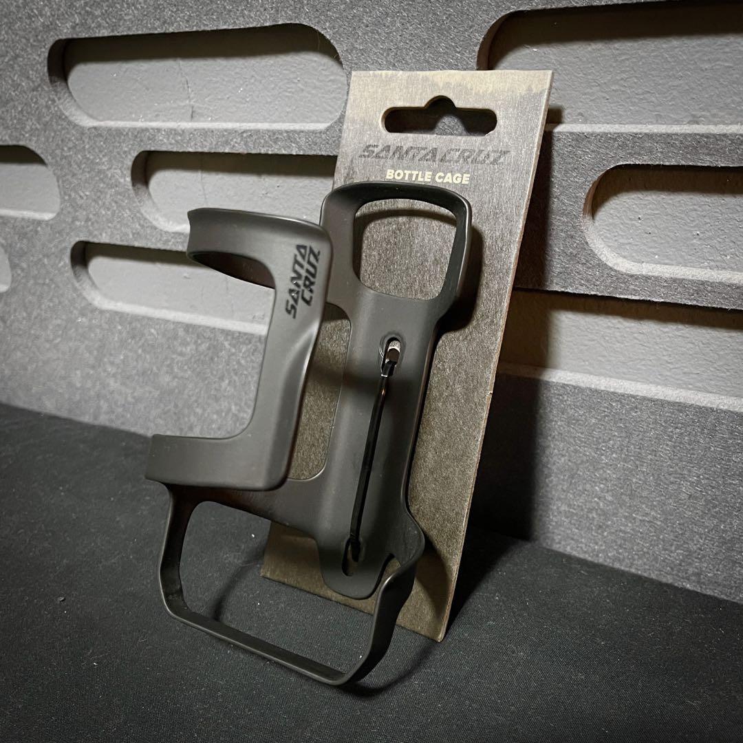 Santa cruz bottle holder outlet
