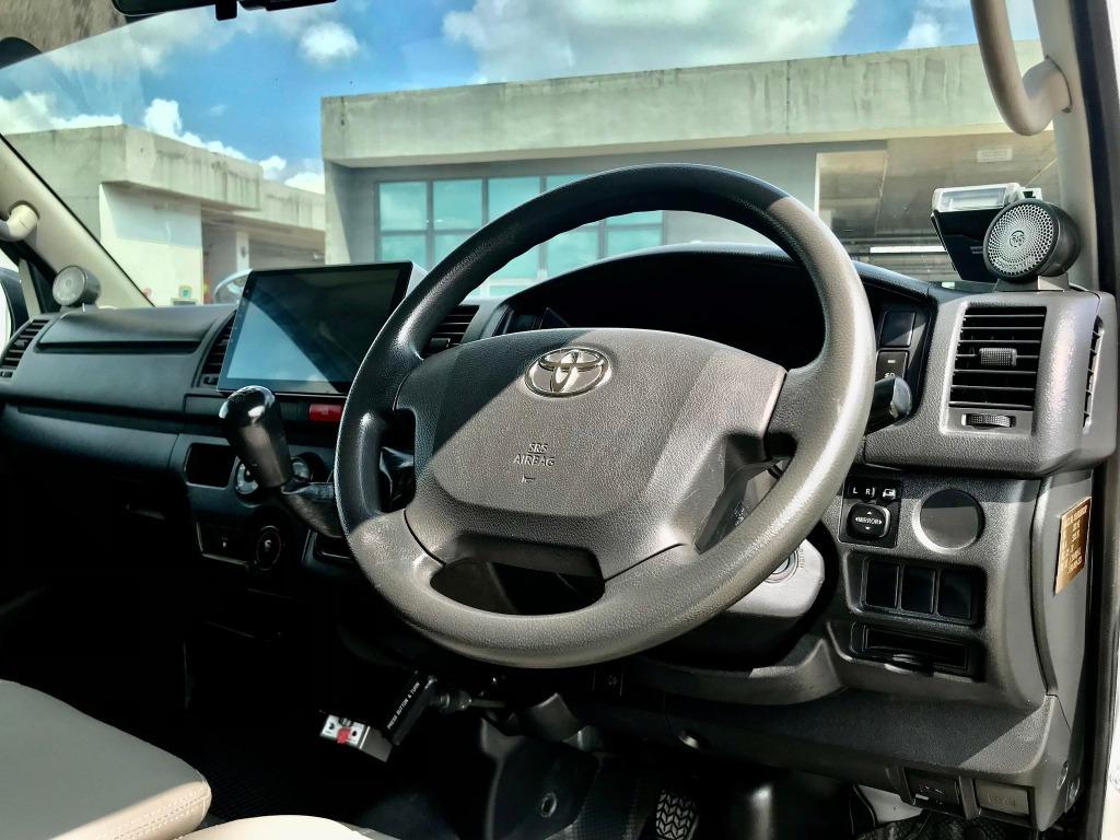 Toyota Hiace 3.0 Manual, Cars, Commercial Vehicles, Used on Carousell