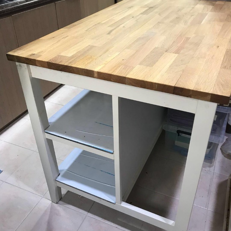 VADHOLMA Kitchen island, offwhite/oak, 傢俬＆家居, 廚具和餐具, 其他廚具和餐具 Carousell