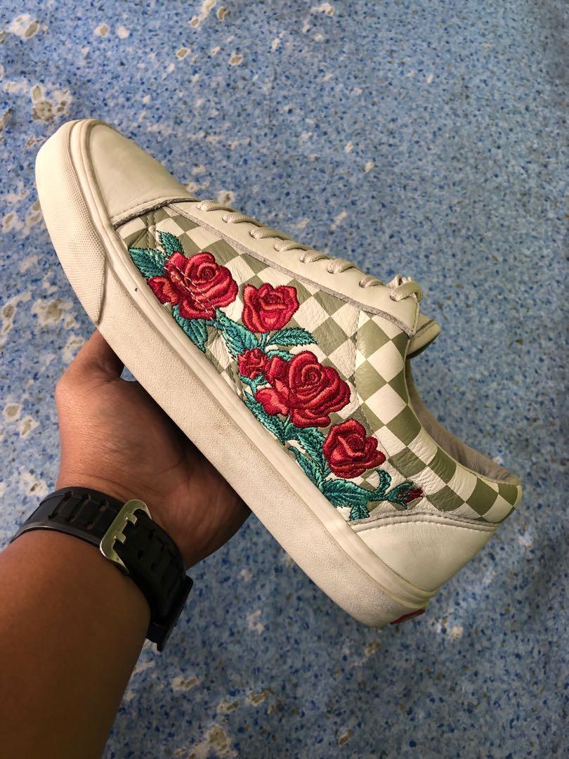 Vans 721728 UltraCush Checkboard Leather Rose Broidery Skate Shoes 10 US M
