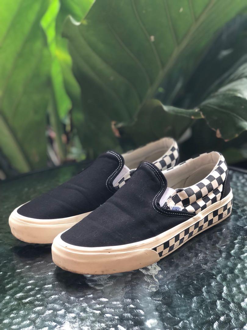 vans sidewall checkerboard