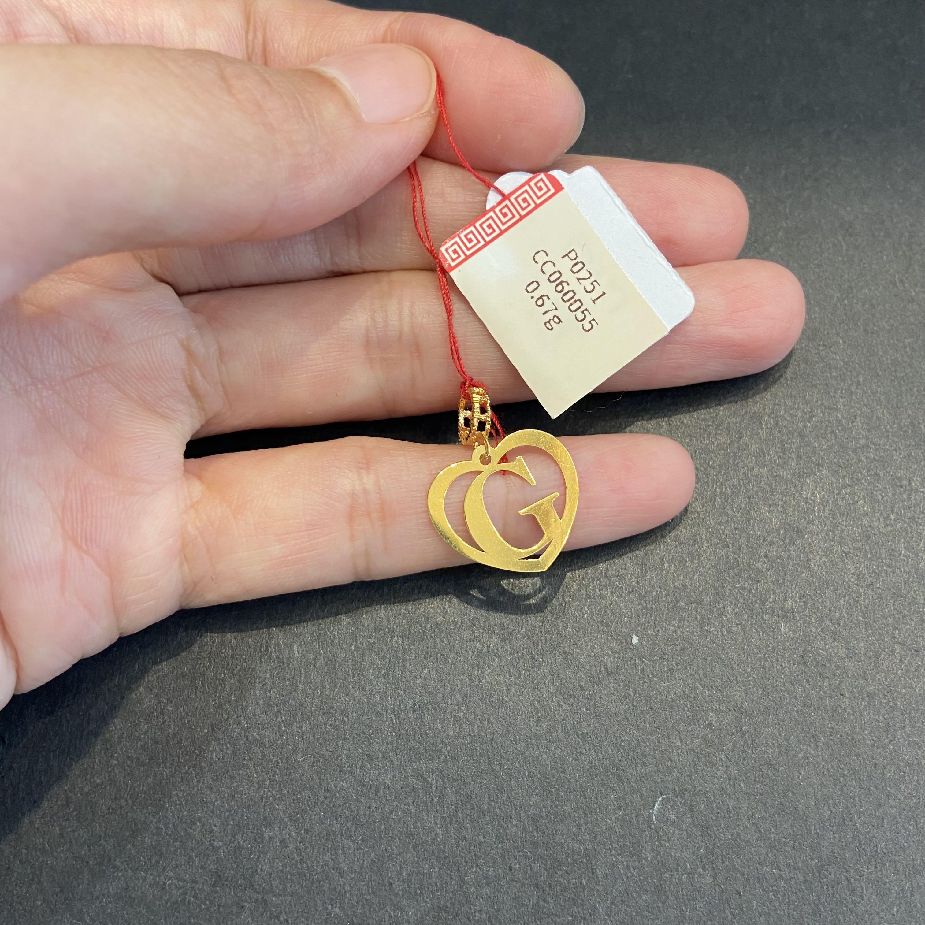 Gold charm with picture online