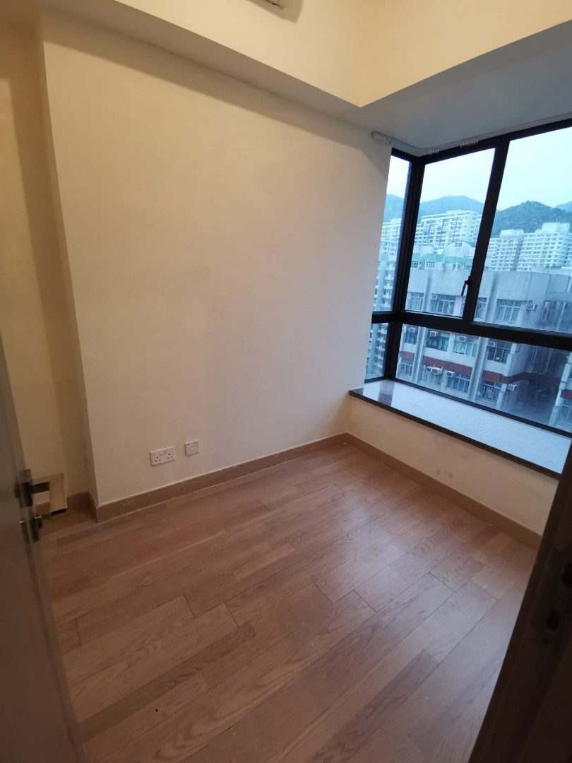 No agent fee! $100 stamp duty! 1-bedroom unit at Grand View, near Cheung Sha Wan MTR Station!63439019830914111