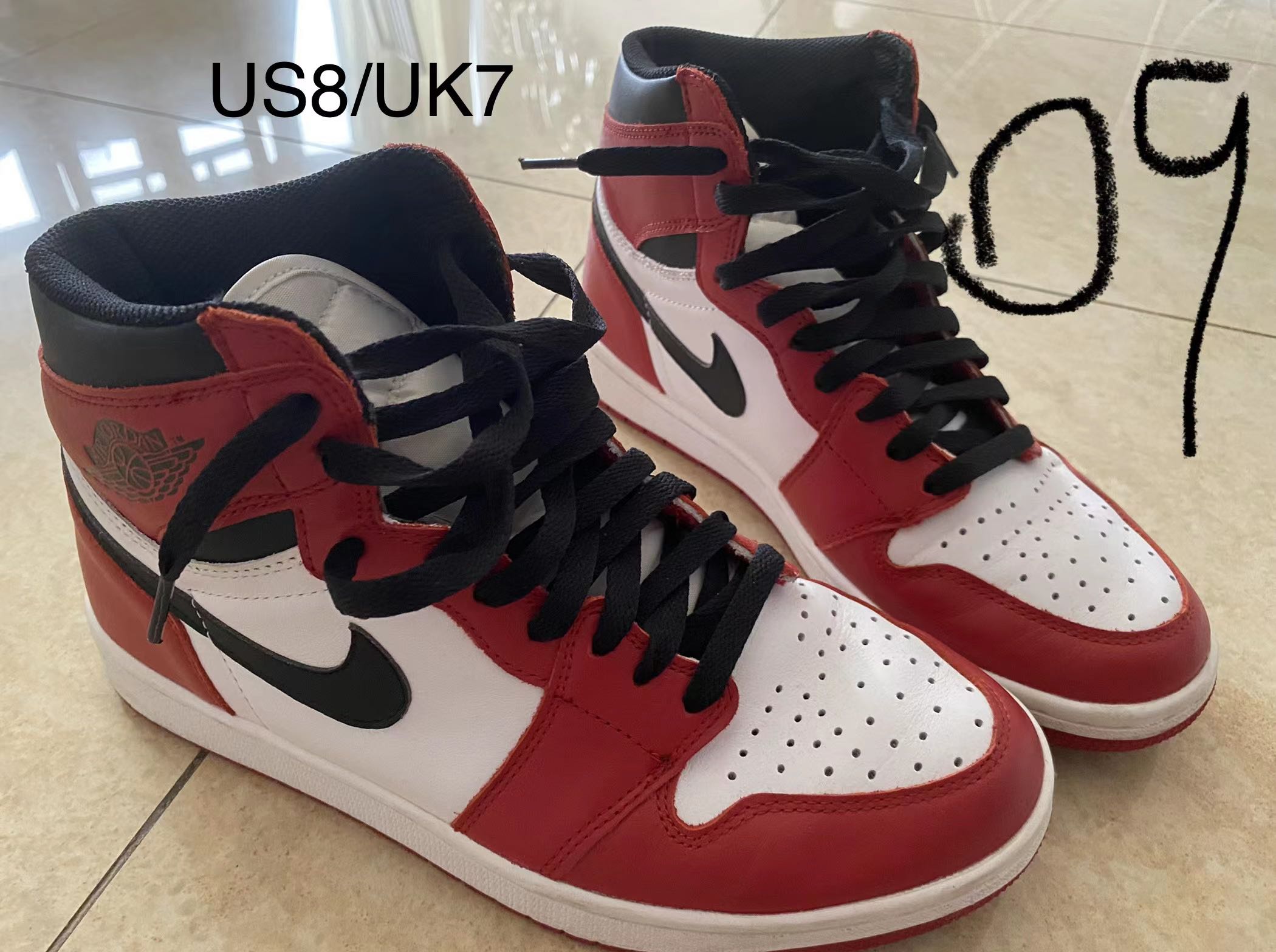 Air Jordan 1 Retro Chicago 2015 Men s Fashion Footwear Sneakers