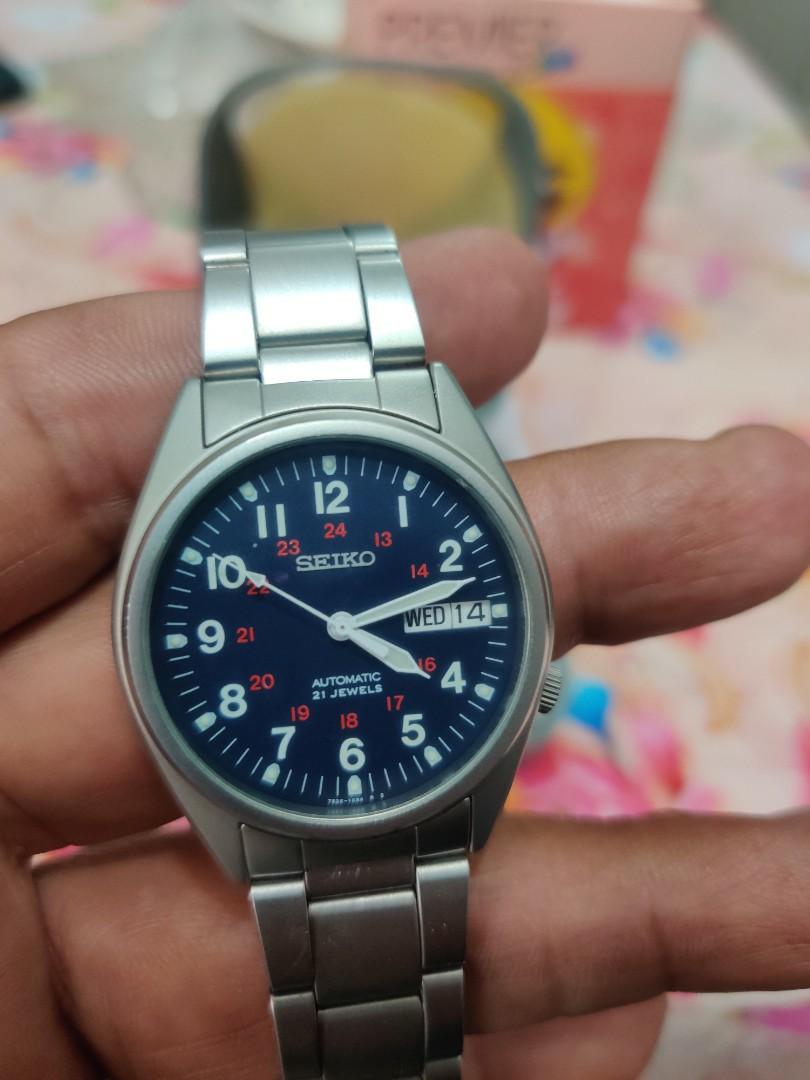 Automatic seiko 21 jewels automatic watch 34mm like new condition, Men's  Fashion, Watches & Accessories, Watches on Carousell