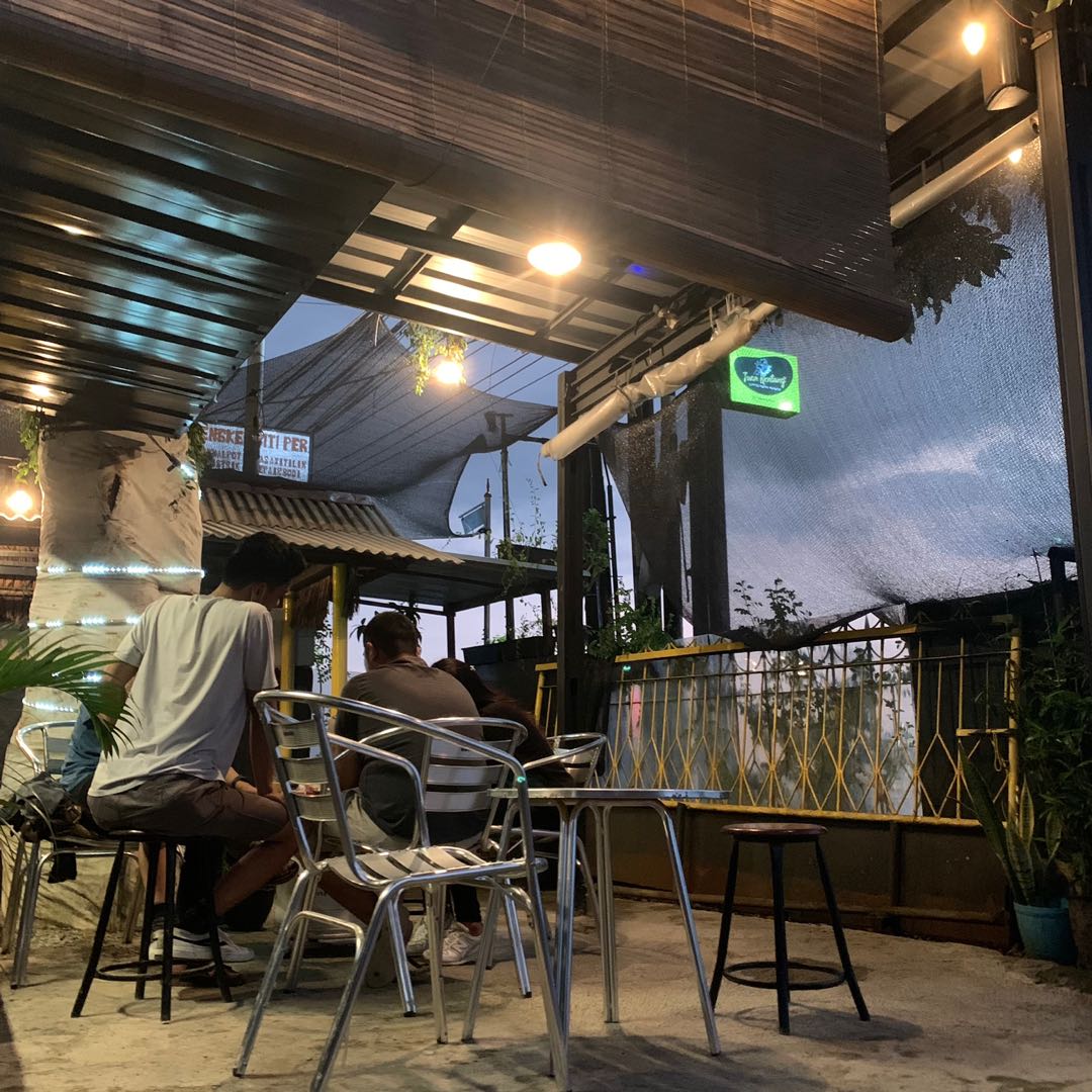 Barista/Server Coffee Shop, Pekerjaan, Fulltime, Jasa Pelayanan dan F&B di Carousell