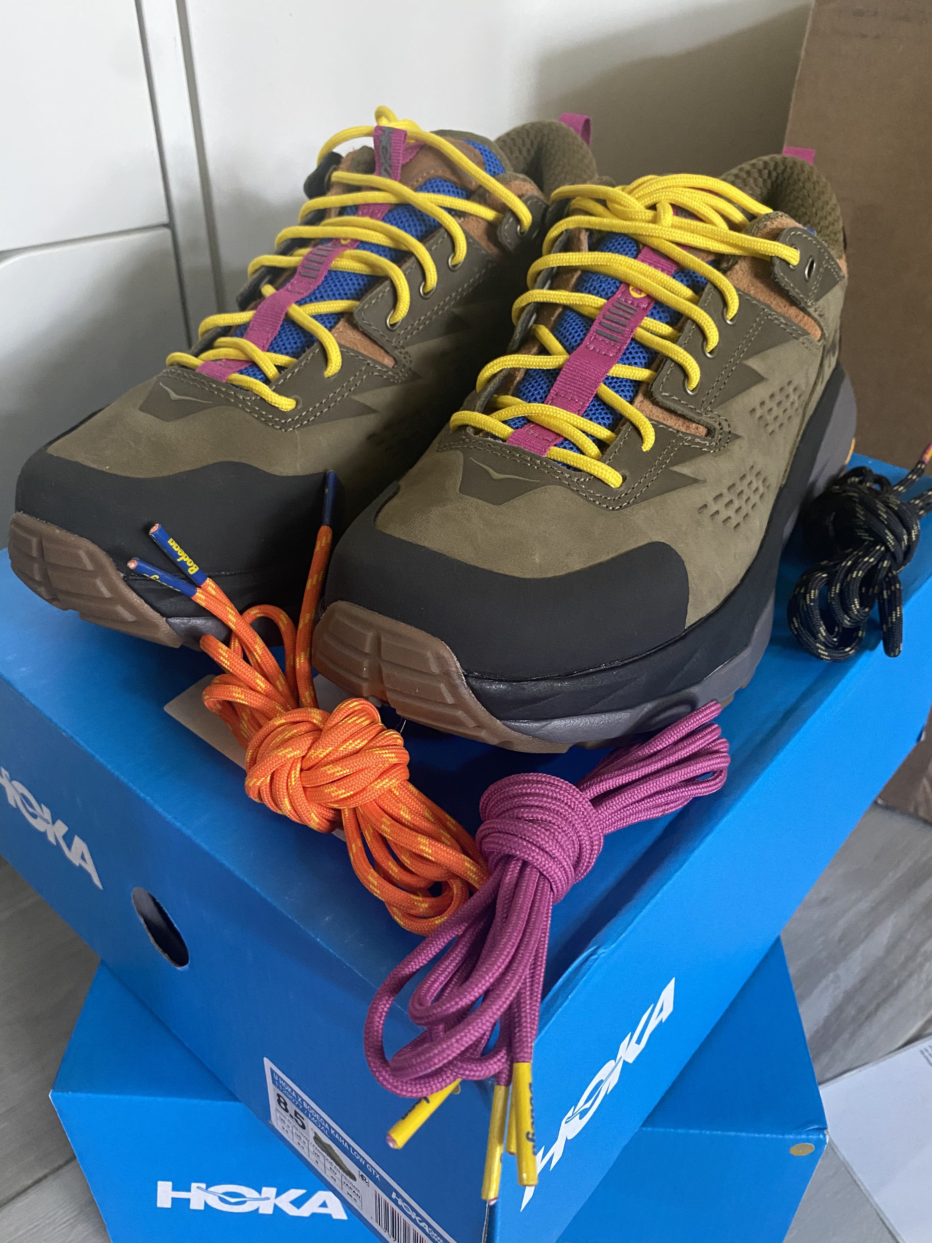 Bodega x Hoka Kaha Low GTX, 男裝, 鞋, 波鞋- Carousell