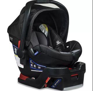 Britax B-safe 35 Infant car seat with base