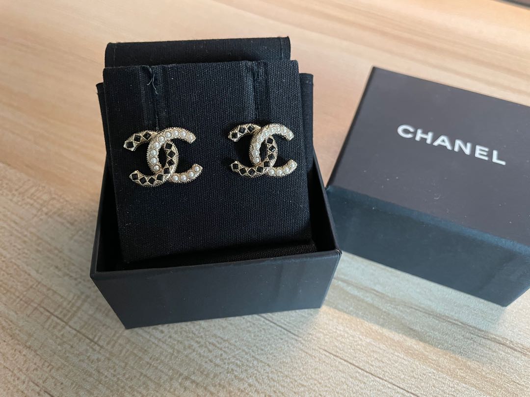 Chanel Earrings Womens Fashion Jewelry  Organisers Earrings on  Carousell