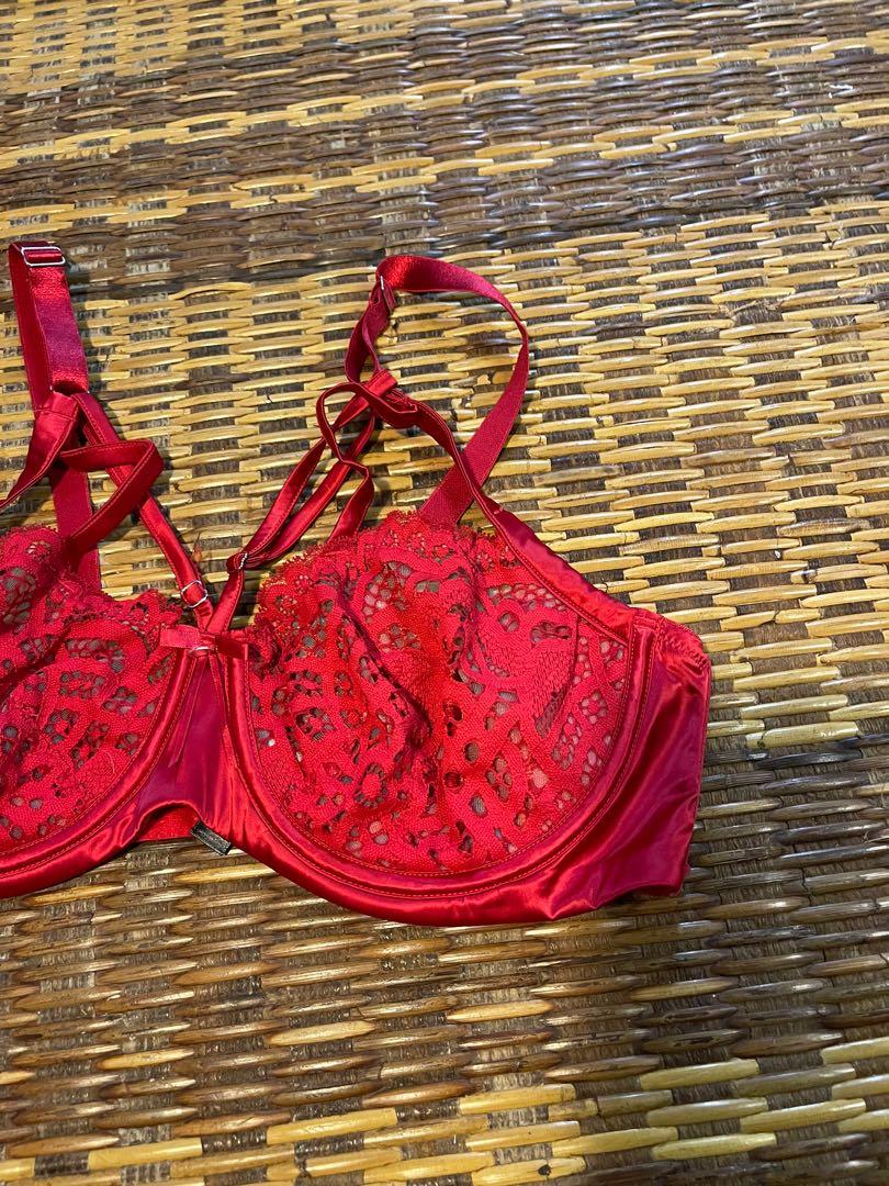 Out From Under Chandra Coquette Lace Bra In Red,at Urban