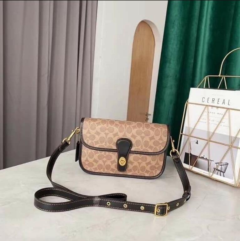 Coach Original Men s 192 Turnlock Tab Messenger In Signature