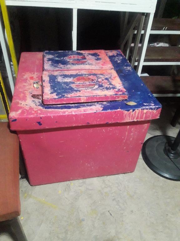 cooler box for sale, Everything Else, Others on Carousell