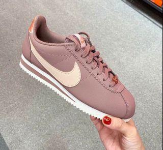 nike cortez mauve