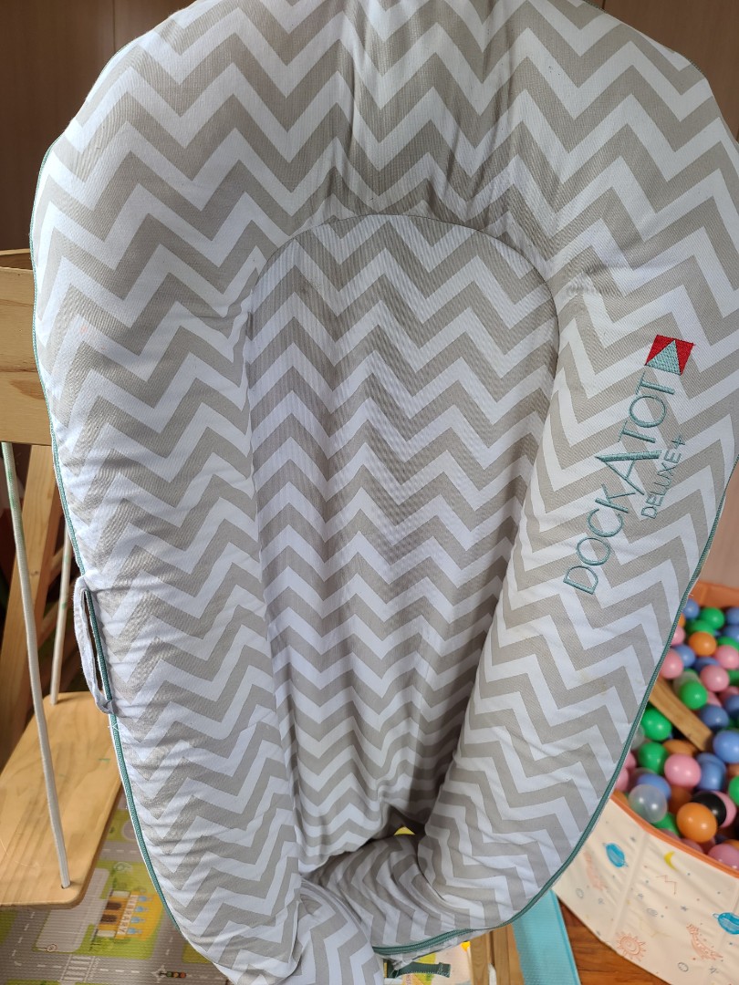 Dock a Tot DeLuxe, Babies & Kids, Baby Nursery & Kids Furniture