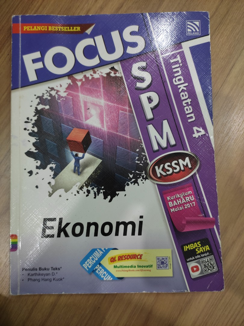 Focus Spm Ekonomi Tingkatan 4 Kssm Hobbies Toys Books Magazines Textbooks On Carousell