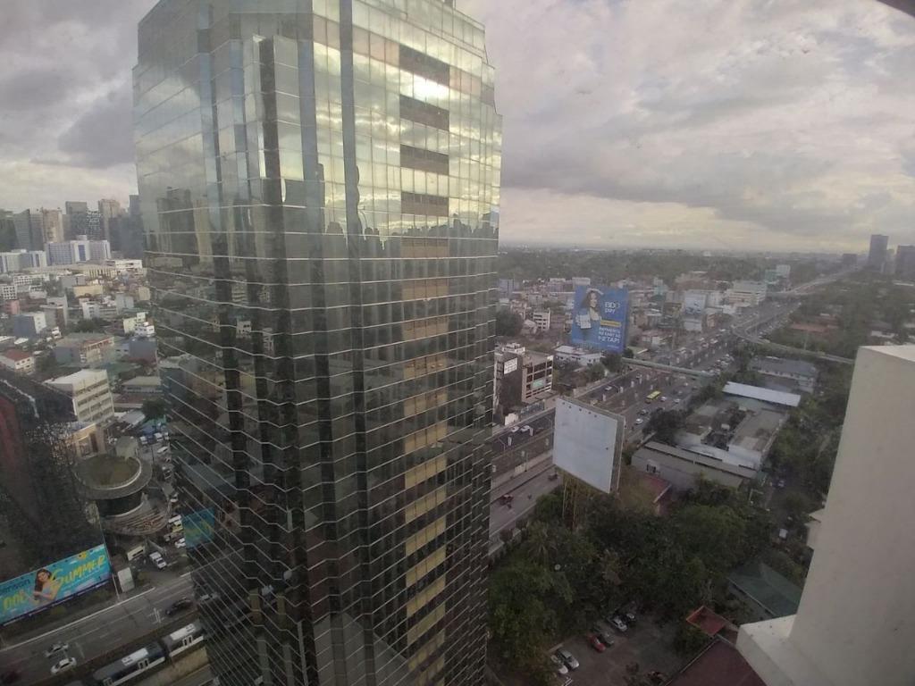 Fully Furnished 3BR Condo at Brio Tower FOR SALE RENT LEASE Guadalupe