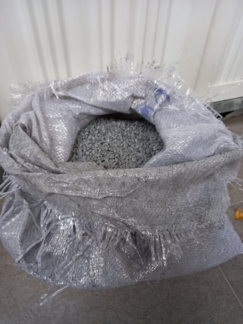 Gravel, Pet Supplies, Homes & Other Pet Accessories on Carousell