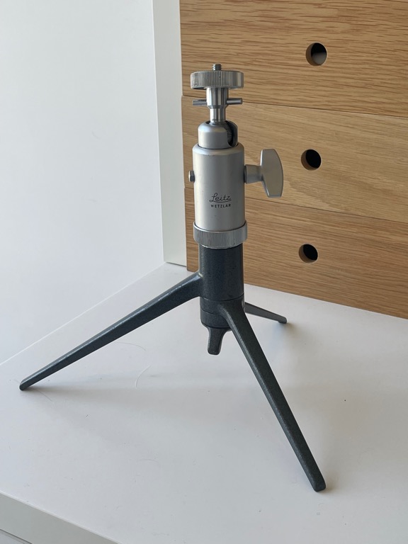 Leica Vintage Tabletop Tripod, 攝影器材, 攝影配件, 腳架 Carousell