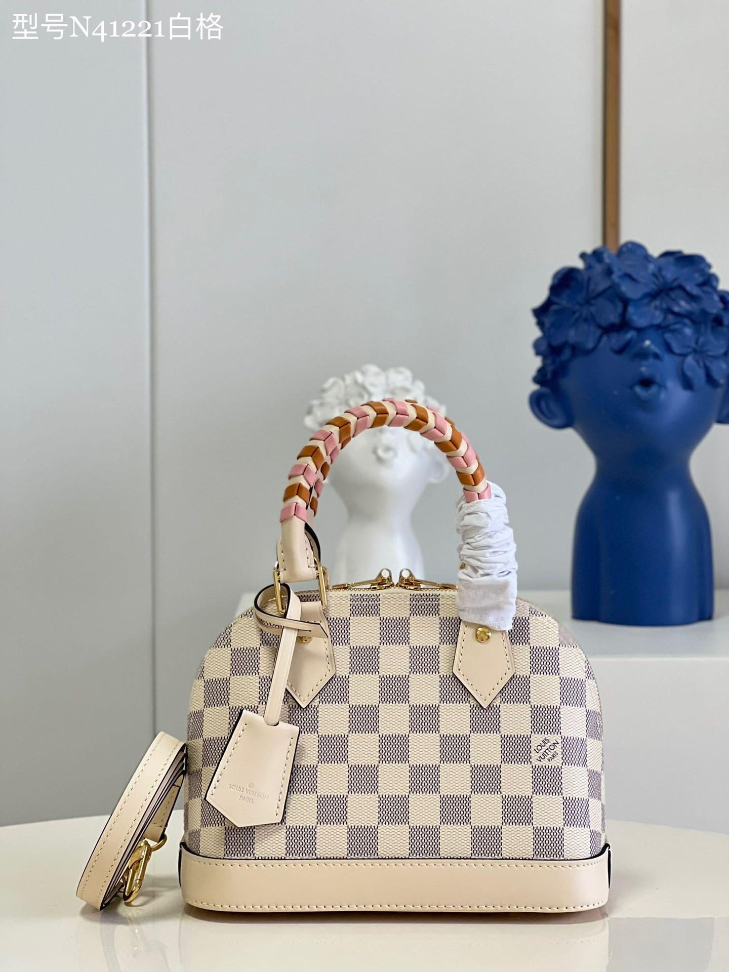 Louis Vuitton Azur Damier Coated Canvas Braided NeoNoe MM Gold Hardware,  2021 Available For Immediate Sale At Sotheby's