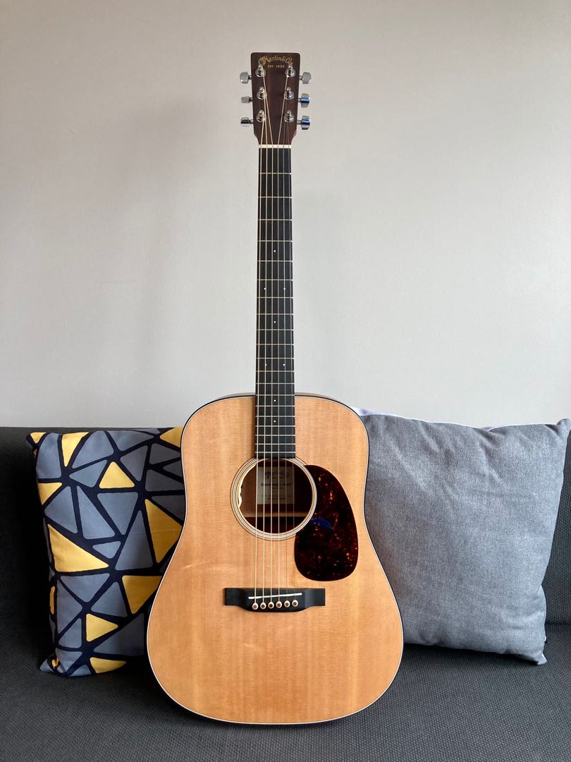 Martin Dreadnought Jr DJR Price Firm Hobbies Toys Music