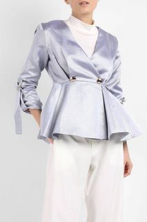 (Category: ) located in . Submitted by mnwardrobe (Listing ID 1153573127, Image 1). Description: .