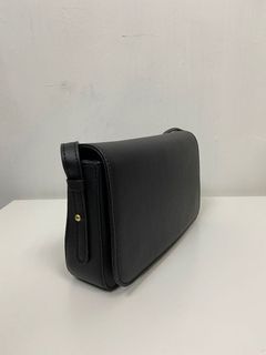（分類：）位於 。 由 sellfy 提交（商品編號 1153623435，圖片 1）。簡介： 。