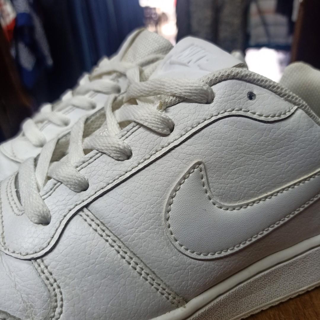 Nike ebernon low blanc sales