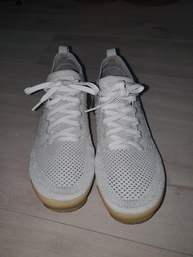 Nike Vapormax Size 9.5 Triple white