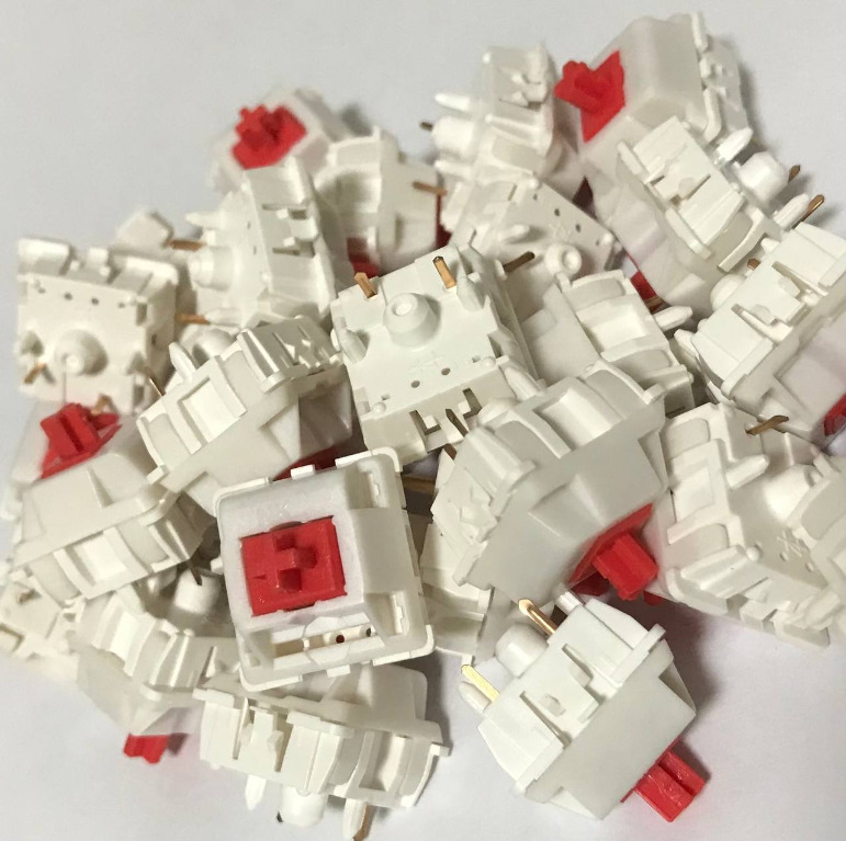 (clearance) Novelkeys Silk Red switches x90, Computers & Tech, Parts