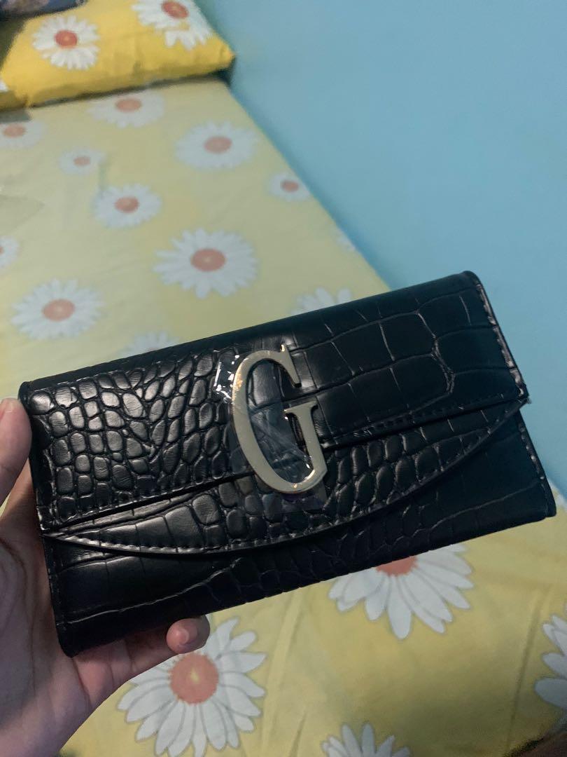 Original Guess Trifold Wallet, Women's Fashion, Bags & Wallets, Wallets