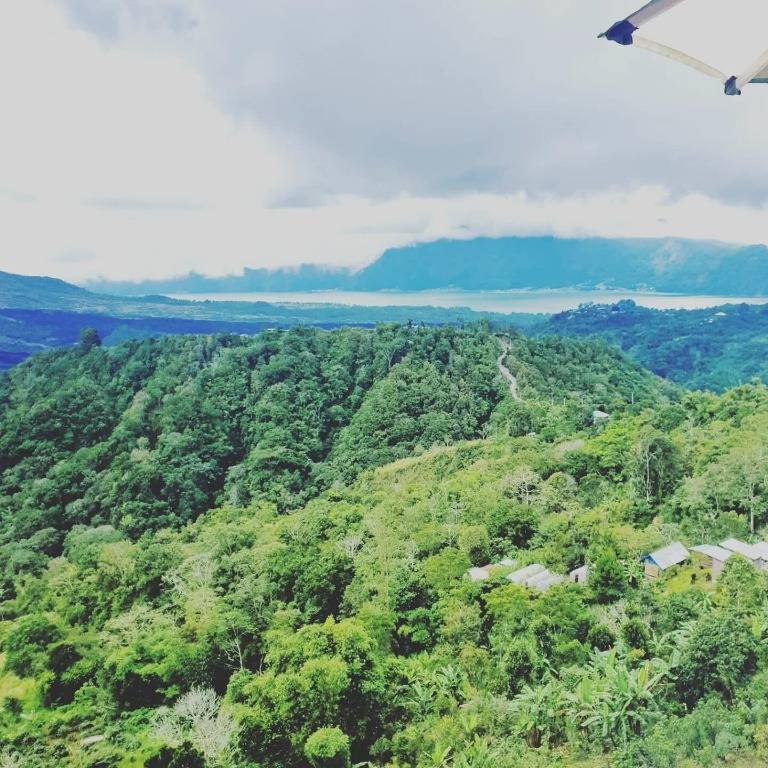 Personal Driver and Photographer, Tickets & Vouchers, Flights