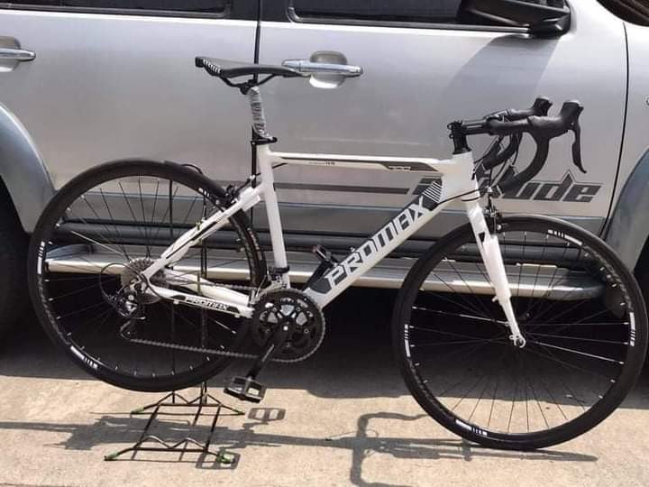 PTomax pr50 roadbike STI, Sports Equipment, Bicycles & Parts, Bicycles ...
