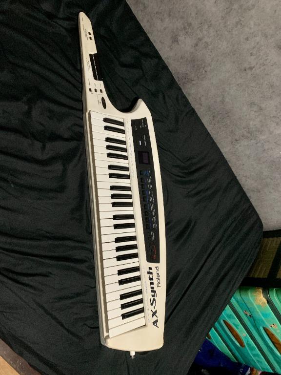Roland AX Synth (Shoulder Synthesizer), Hobbies & Toys, Music & Media ...