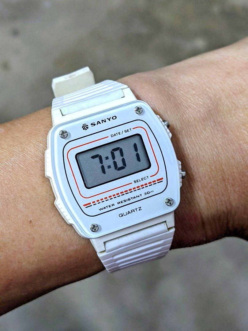 1980 digital watch hot sale