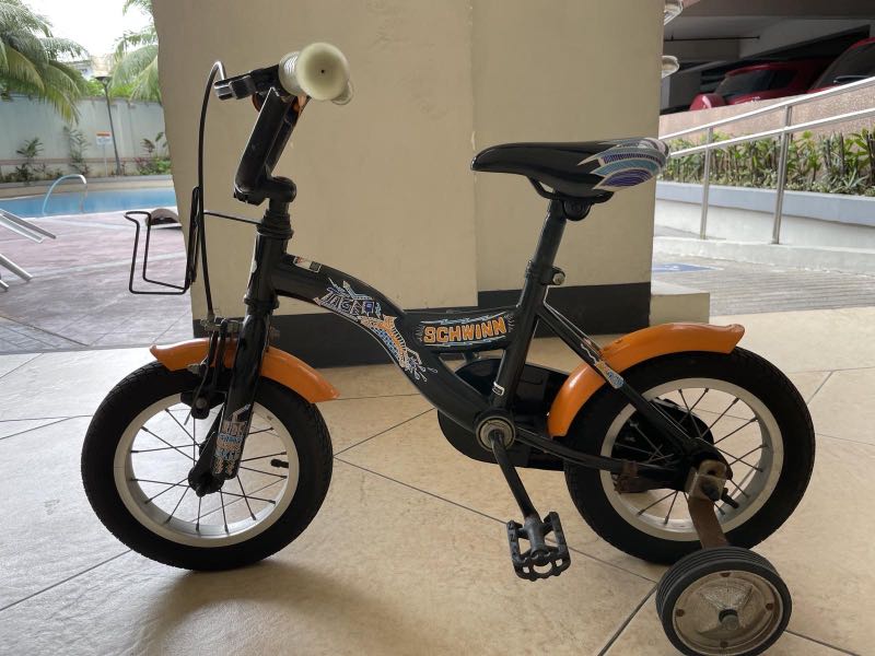 Schwinn tiger outlet 12 inch bike