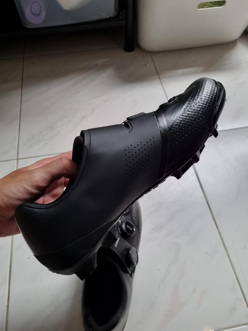 Shimano XC702 Black