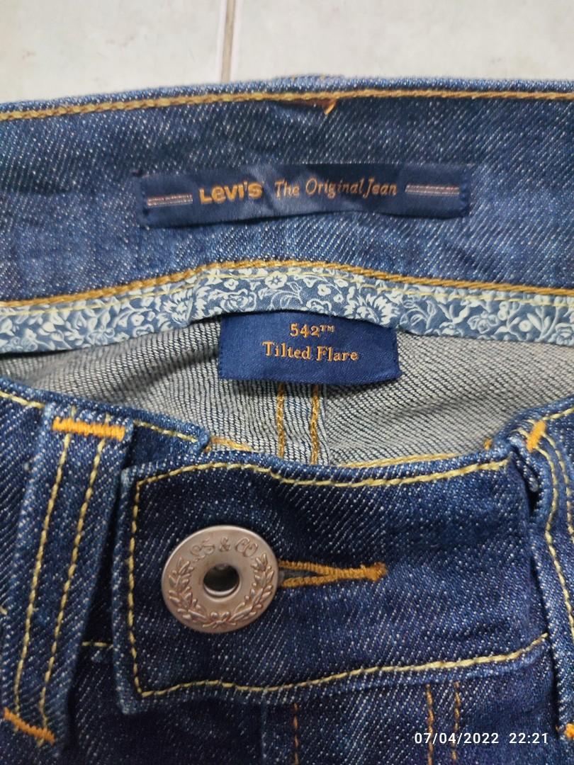 Levis 542 on sale tilted flare jeans