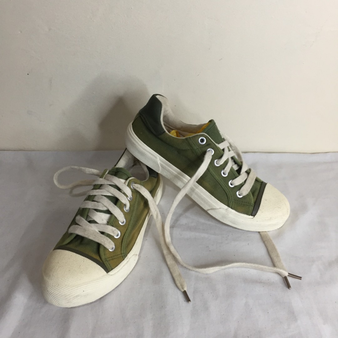 Spao Shoes, Women's Fashion, Footwear, Sneakers on Carousell