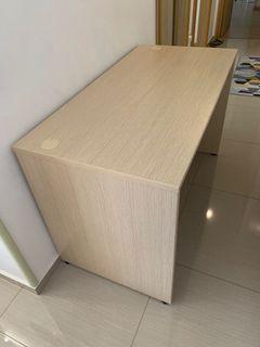 Vhive study table, 120w*60d*75h