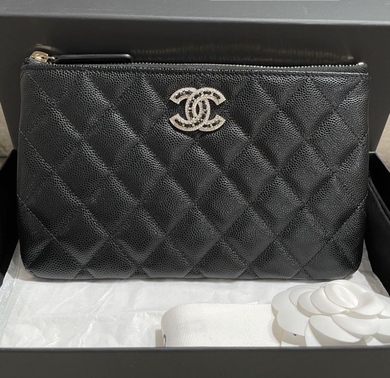 Chanel mini best sale o case dimensions