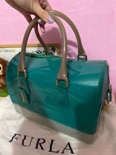 (Category: ) located in . Submitted by thewwardrobe (Listing ID 1153924943, Image 1). Description: .