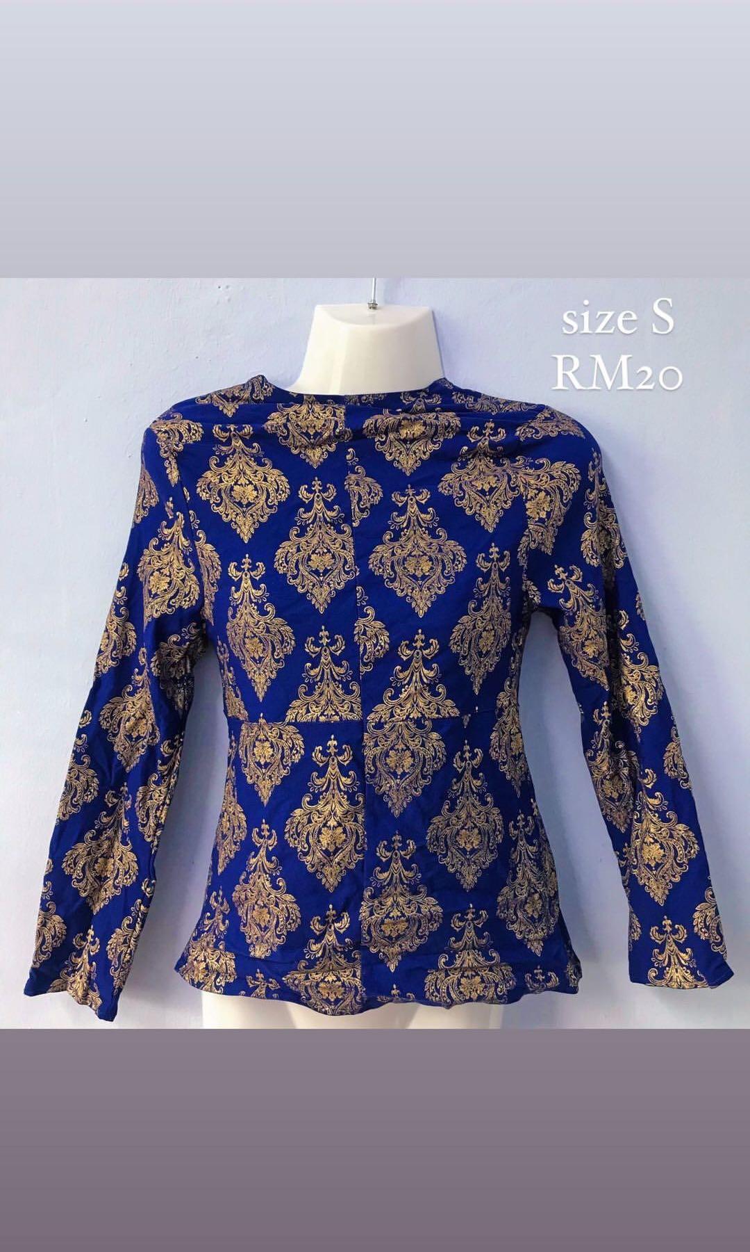 Brocode Top (Category: Tops) located in Ulu Tiram. Submitted by prelovedbynralm (Listing ID 1153792487, Image 1). Description: size XS.