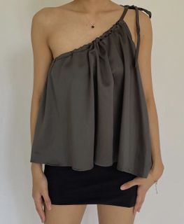 (Category: ) located in . Submitted by shoplynht (Listing ID 1153771034, Image 1). Description: .