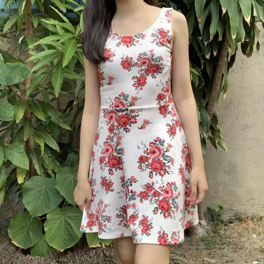 H&m divided sales floral dress