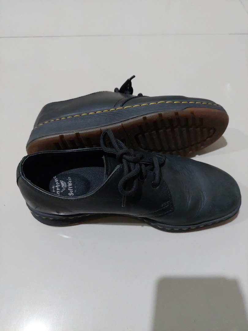 Dr Martens Softwair UK 5 EU 38 Black, Fesyen Wanita, Sepatu di Carousell