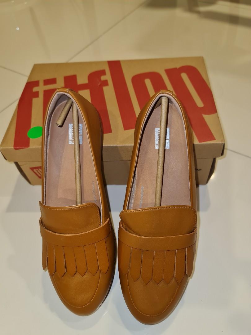 FitFlop Women s Superskate Fringe Detail Loafer Flat colour light tan size US 8 Women s Fashion Footwear Flats on Carousell