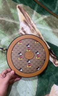 (Category: ) located in . Submitted by bundle_bag_rose (Listing ID 1153910076, Image 1). Description: .