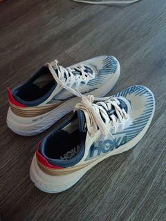 Hoka Carbon X Size US 8.5