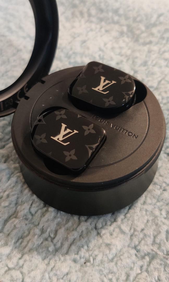 Louis Vuitton Bluetooth Earphones QAB010 Black H1604