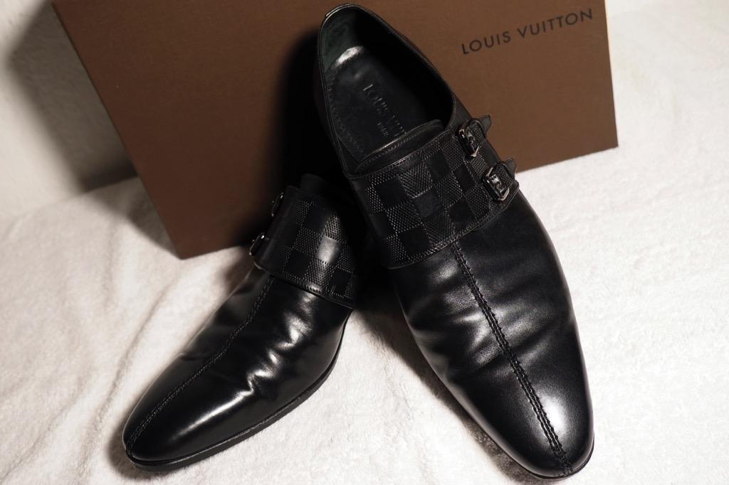 Louis Vuitton Men's Dress Shoes in 8.5 Excellent Condition with Dust Bag  and Box